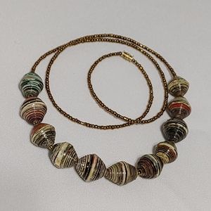 🏷️ Long Paper Bead Necklace